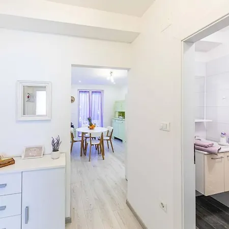 Apartment Ita *